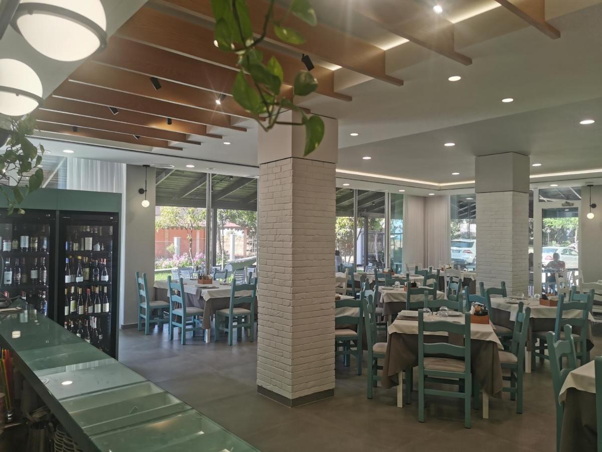 Hotel Pelikan Divjake Luaran gambar