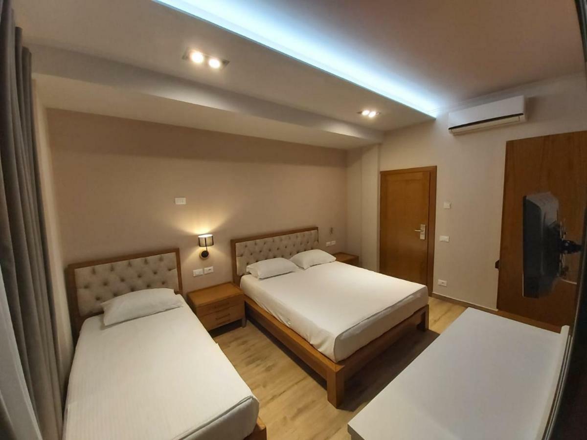 Hotel Pelikan Divjake Luaran gambar
