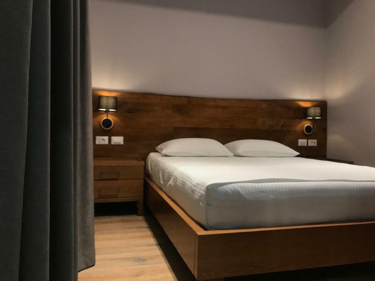 Hotel Pelikan Divjake Luaran gambar